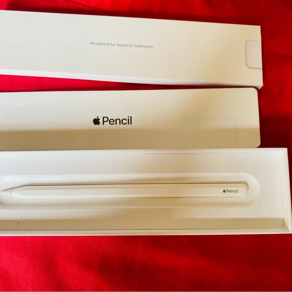 Apple Pencil in White